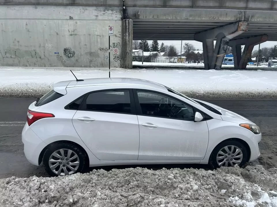 2014 Hyundai Elantra - Image 9 of 9