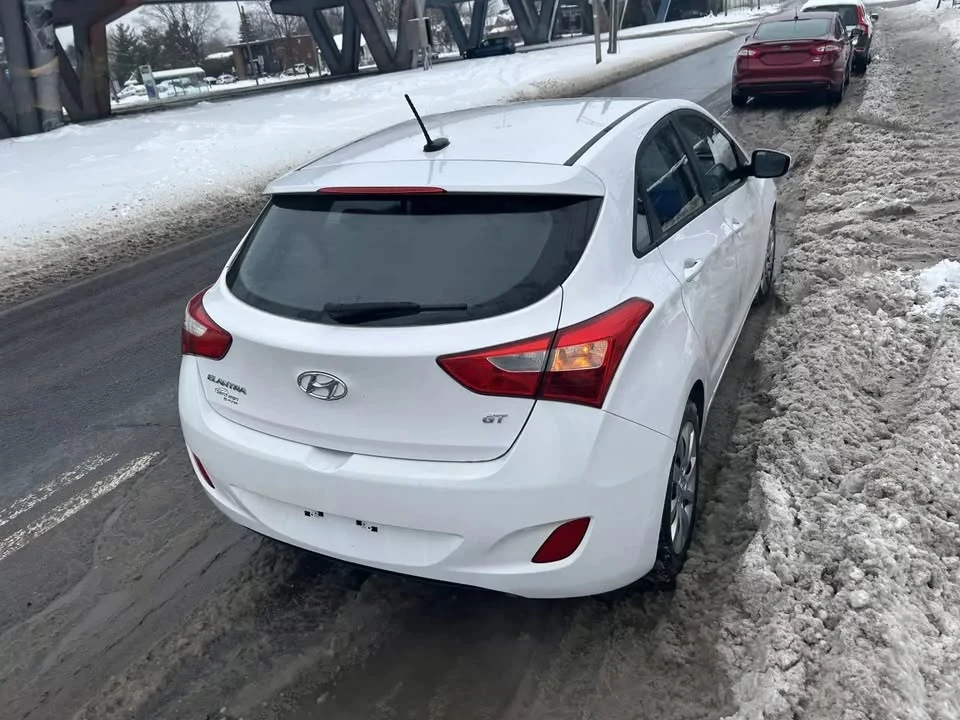 2014 Hyundai Elantra - Image 3 of 9