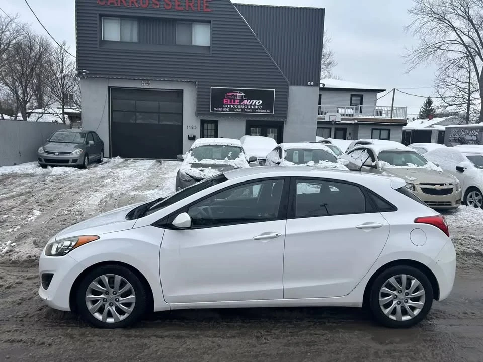 2014 Hyundai Elantra - Image 2 of 9