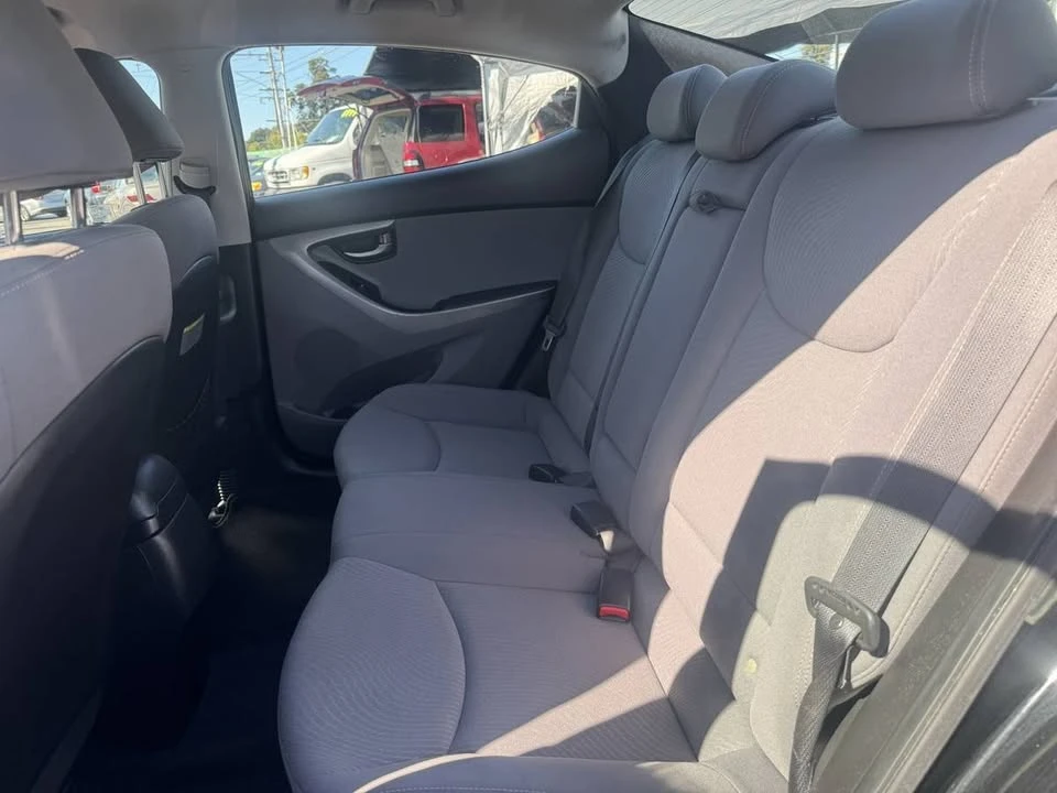 2014 Hyundai Elantra - Image 7 of 10