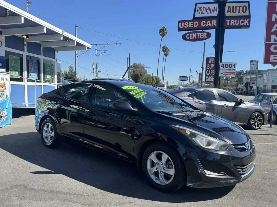 2014 Hyundai Elantra - Image 2 of 10