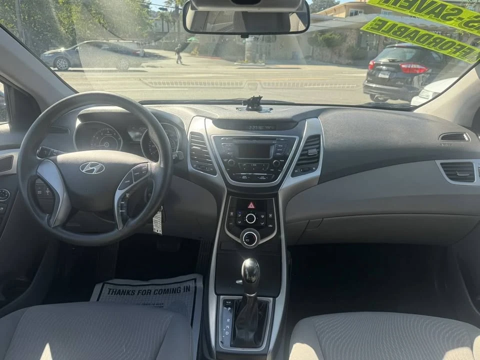 2014 Hyundai Elantra - Image 8 of 10