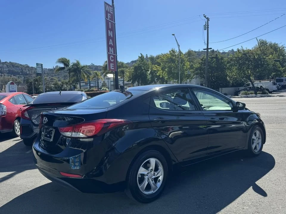 2014 Hyundai Elantra - Image 3 of 10