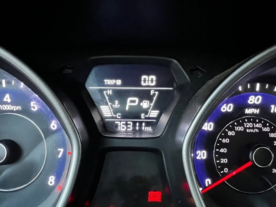 2014 Hyundai Elantra - Image 8 of 19