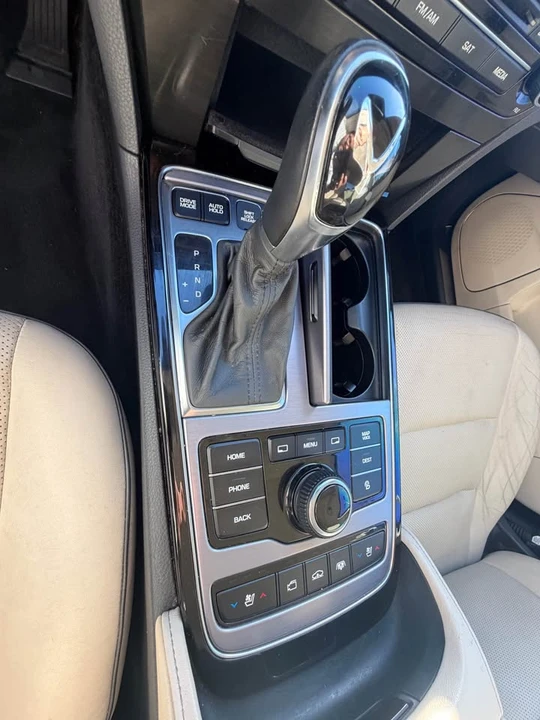 2014 Hyundai Equus - Image 4 of 11