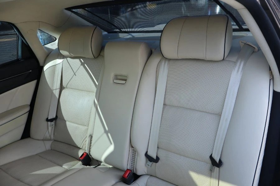2014 Hyundai Equus - Image 17 of 17