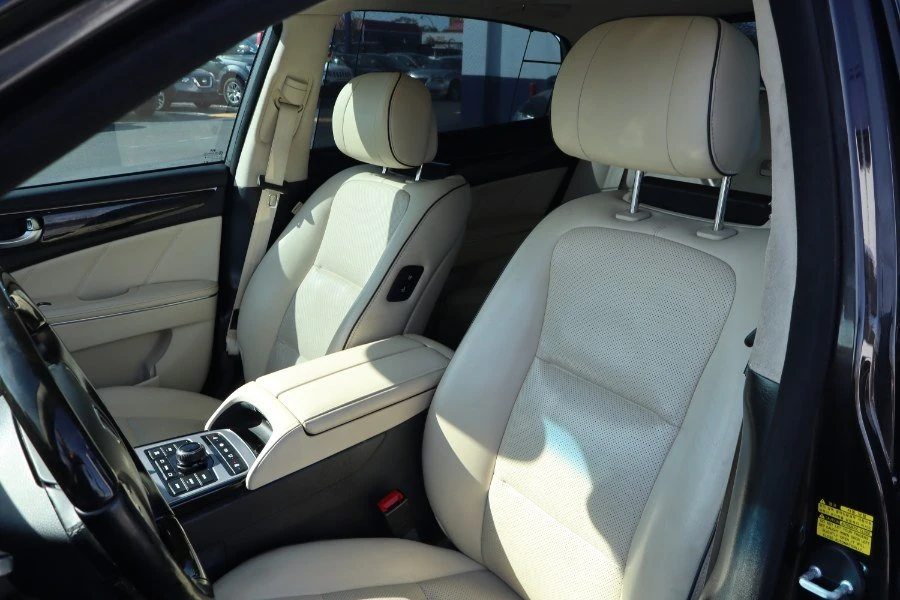 2014 Hyundai Equus - Image 13 of 17