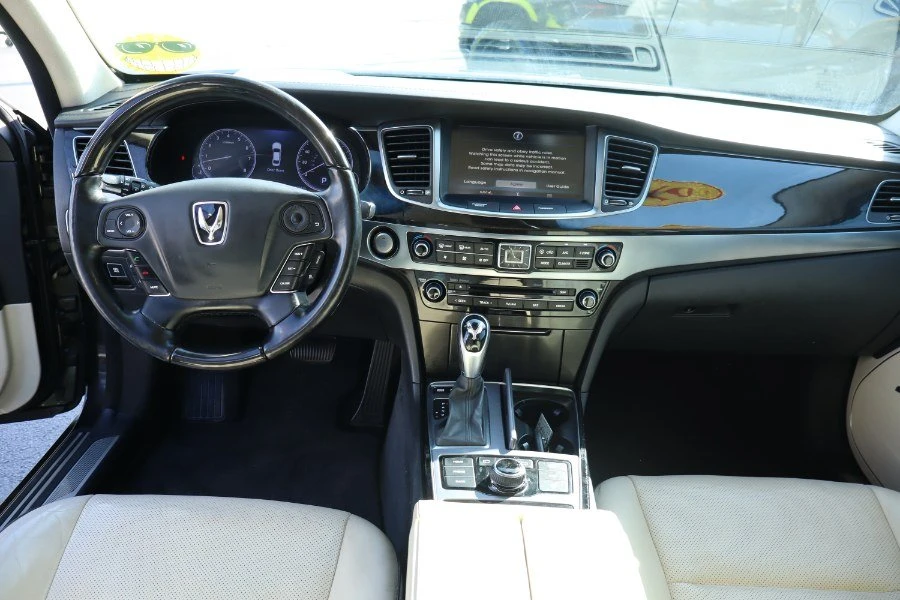 2014 Hyundai Equus - Image 10 of 17