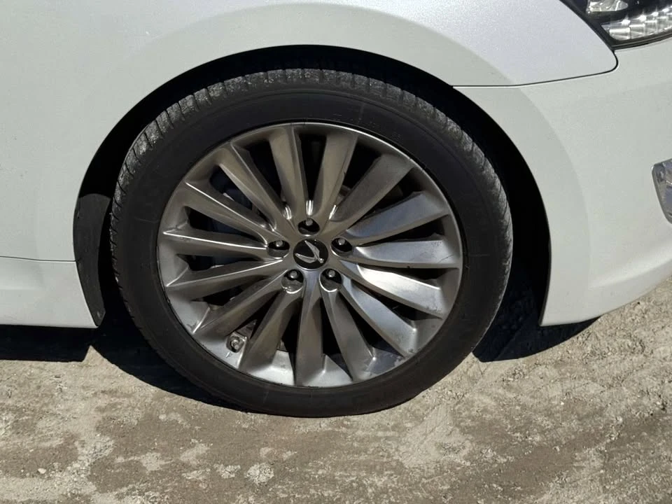2014 Hyundai Equus - Image 7 of 20