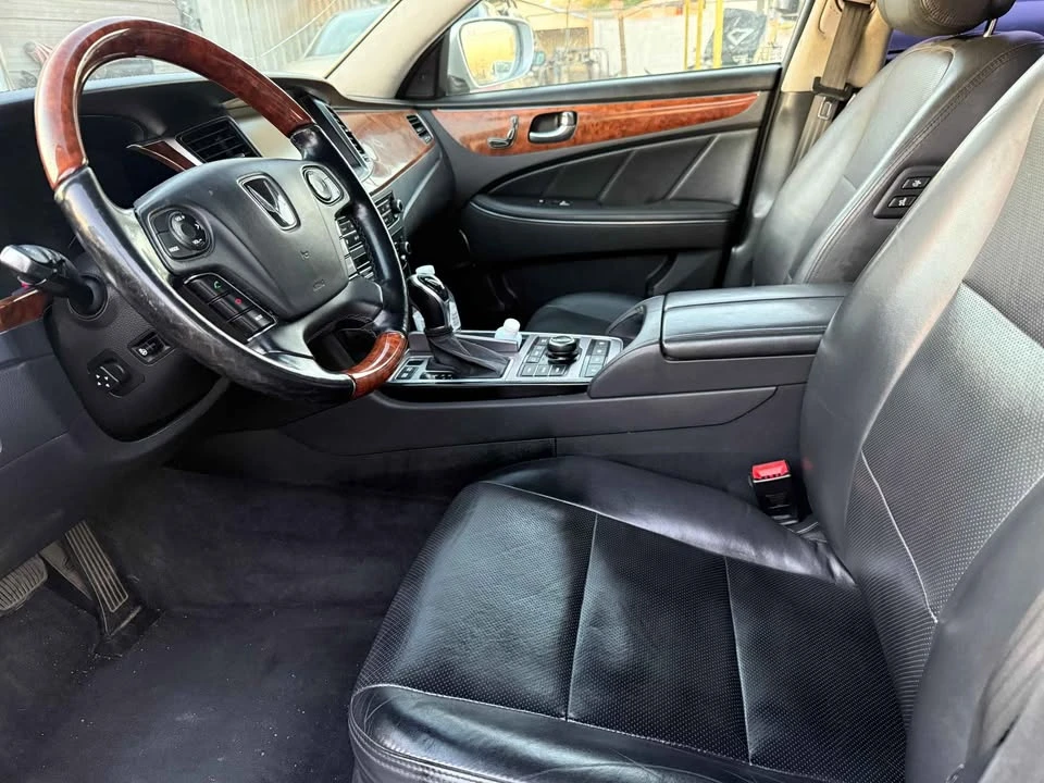 2014 Hyundai Equus - Image 8 of 10