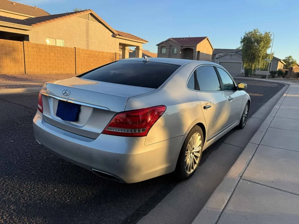 2014 Hyundai Equus - Image 2 of 11