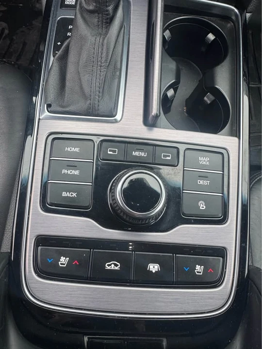 2014 Hyundai Equus - Image 10 of 14