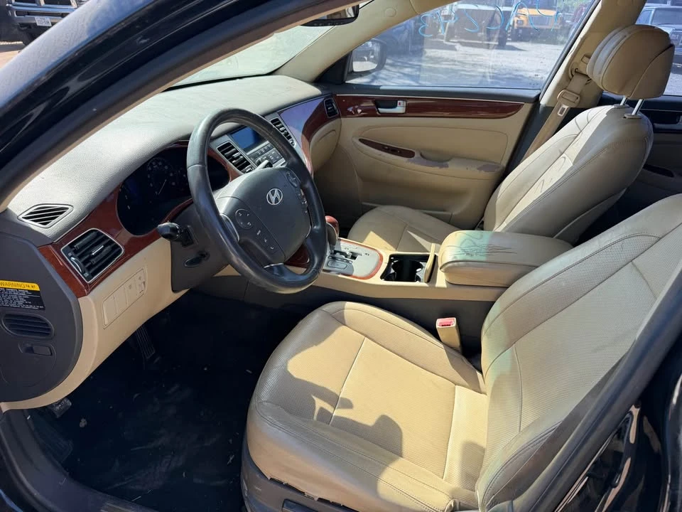 2014 Hyundai Equus - Image 9 of 10