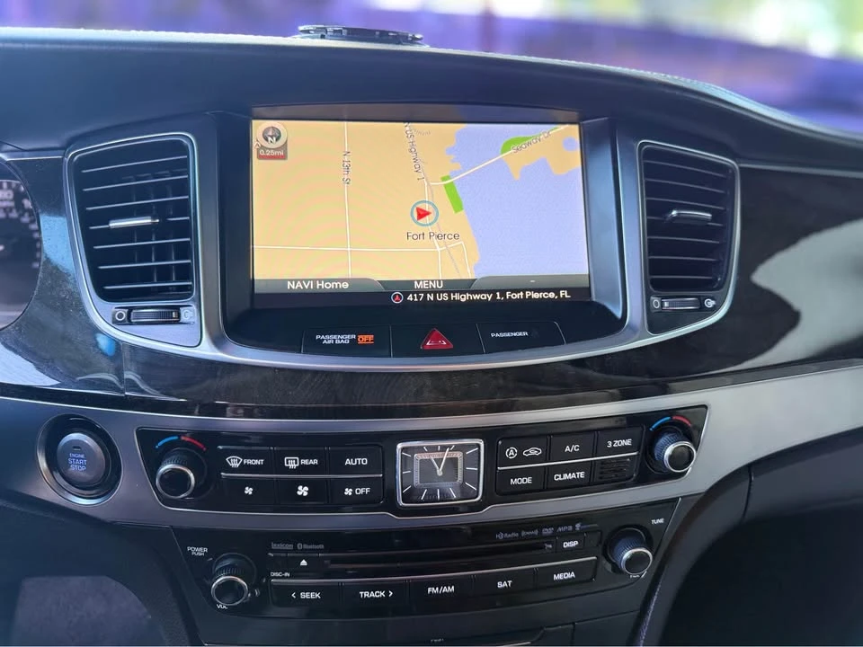 2014 Hyundai Equus - Image 15 of 19