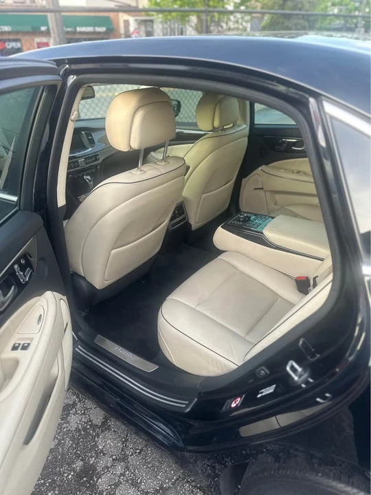 2014 Hyundai Equus - Image 6 of 10