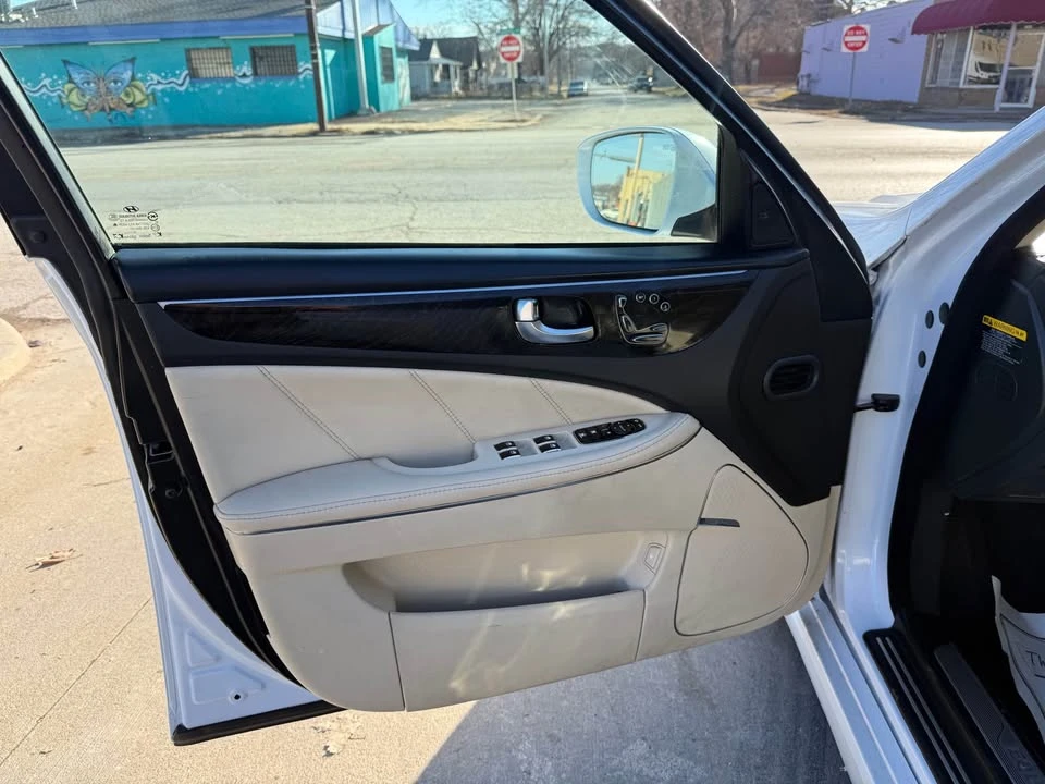 2014 Hyundai Equus - Image 7 of 18