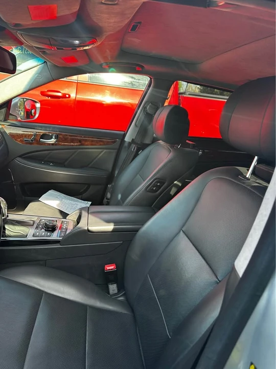 2014 Hyundai Equus - Image 5 of 6