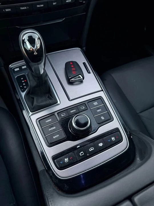 2014 Hyundai Equus - Image 7 of 16