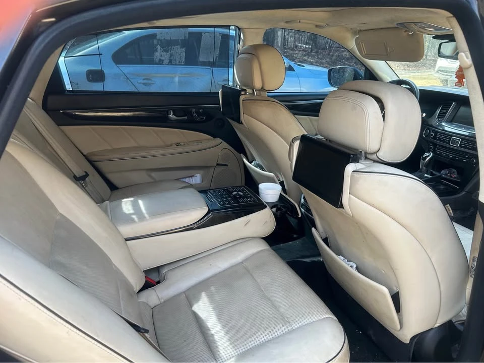 2014 Hyundai Equus - Image 11 of 12