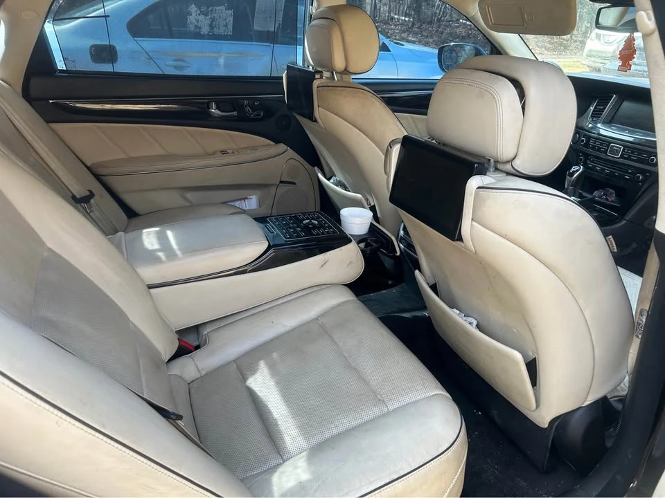 2014 Hyundai Equus - Image 10 of 12