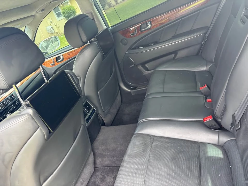 2014 Hyundai Equus - Image 12 of 14