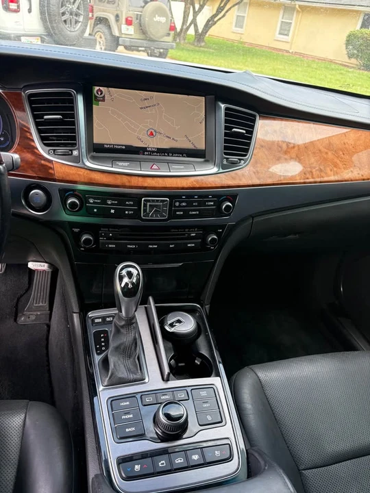 2014 Hyundai Equus - Image 7 of 14