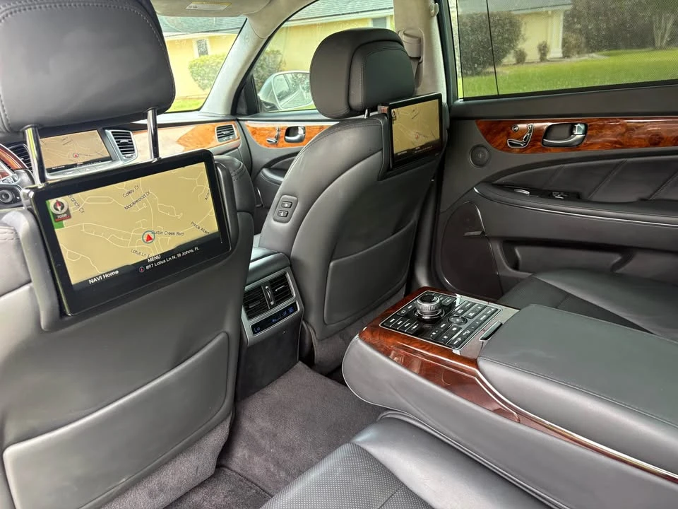 2014 Hyundai Equus - Image 10 of 14