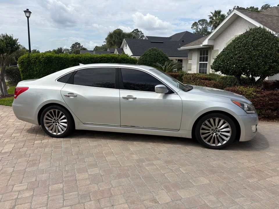 2014 Hyundai Equus - Image 2 of 14