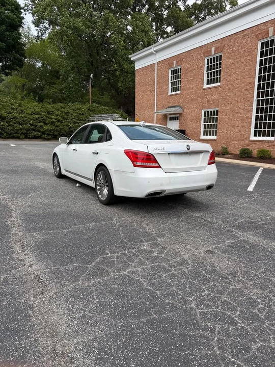 2014 Hyundai Equus - Image 2 of 17