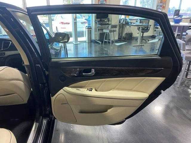 2014 Hyundai Equus - Image 17 of 20