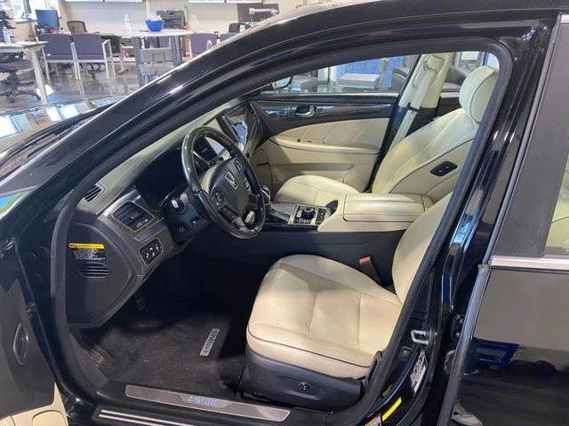 2014 Hyundai Equus - Image 13 of 20