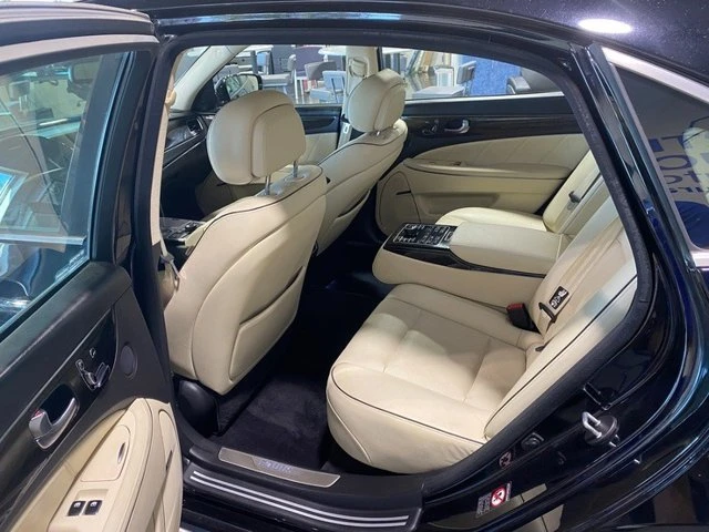 2014 Hyundai Equus - Image 15 of 20