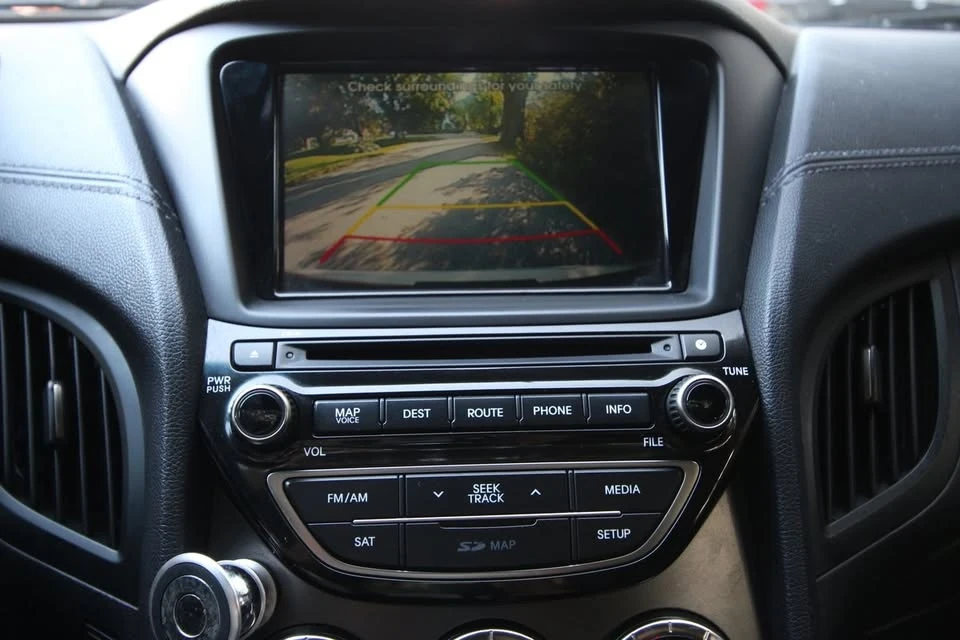 2014 Hyundai Genesis - Image 20 of 20