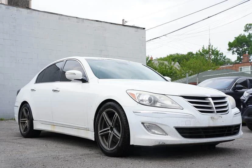 2014 Hyundai Genesis - Image 3 of 16