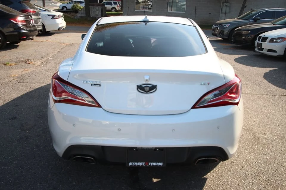 2014 Hyundai Genesis - Image 4 of 20