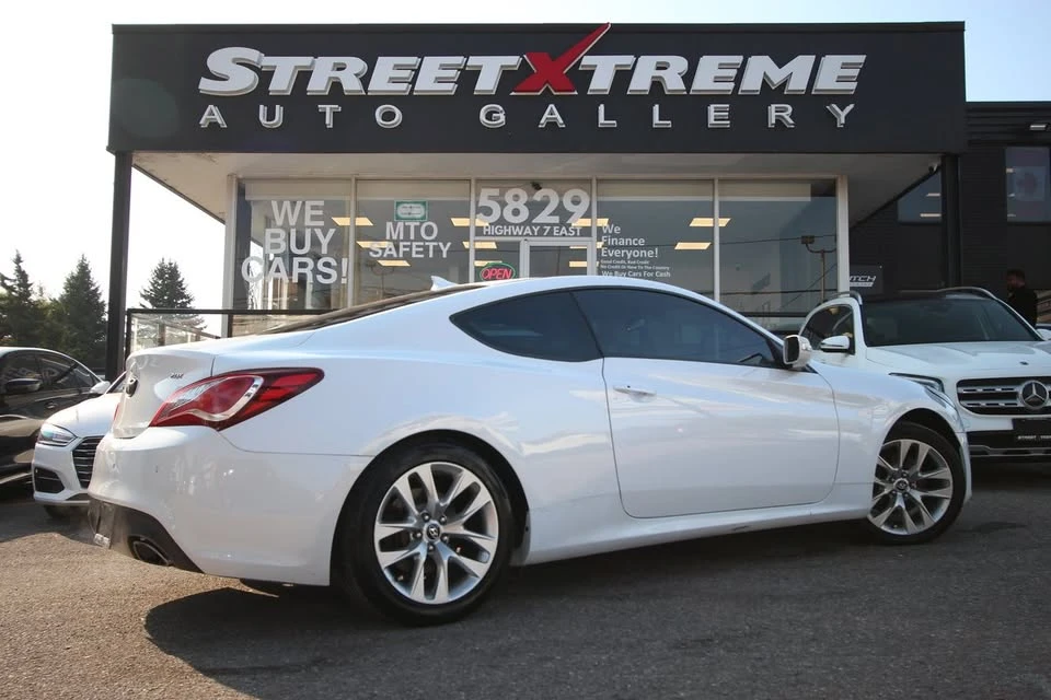 2014 Hyundai Genesis - Image 2 of 20