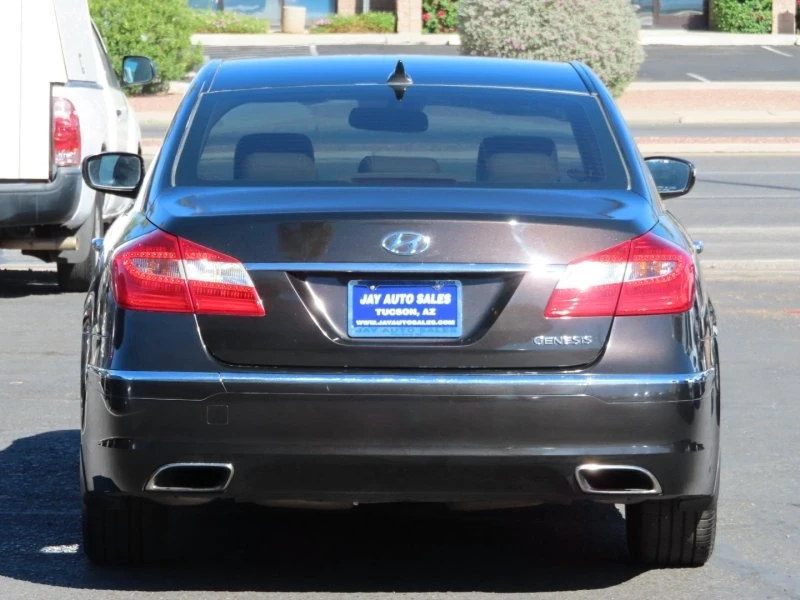 2014 Hyundai Genesis - Image 6 of 18