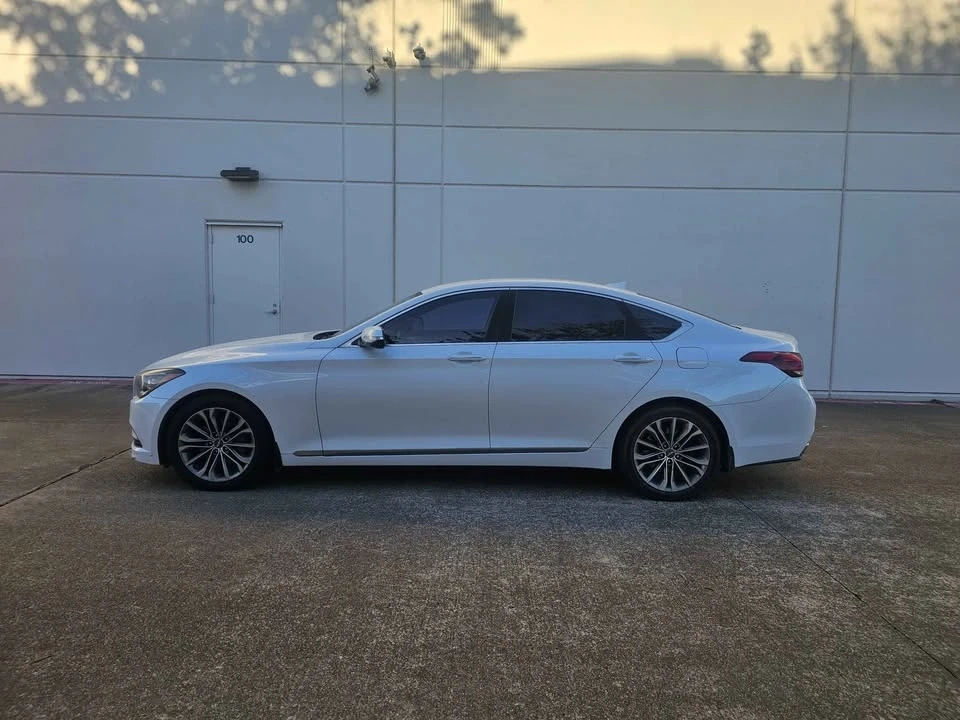 2014 Hyundai Genesis - Image 2 of 16