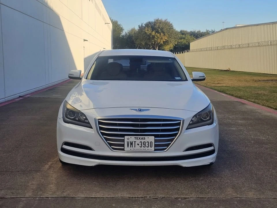 2014 Hyundai Genesis - Image 8 of 16