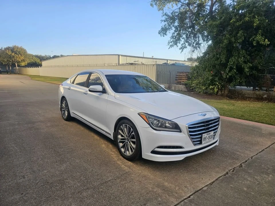 2014 Hyundai Genesis - Image 7 of 16