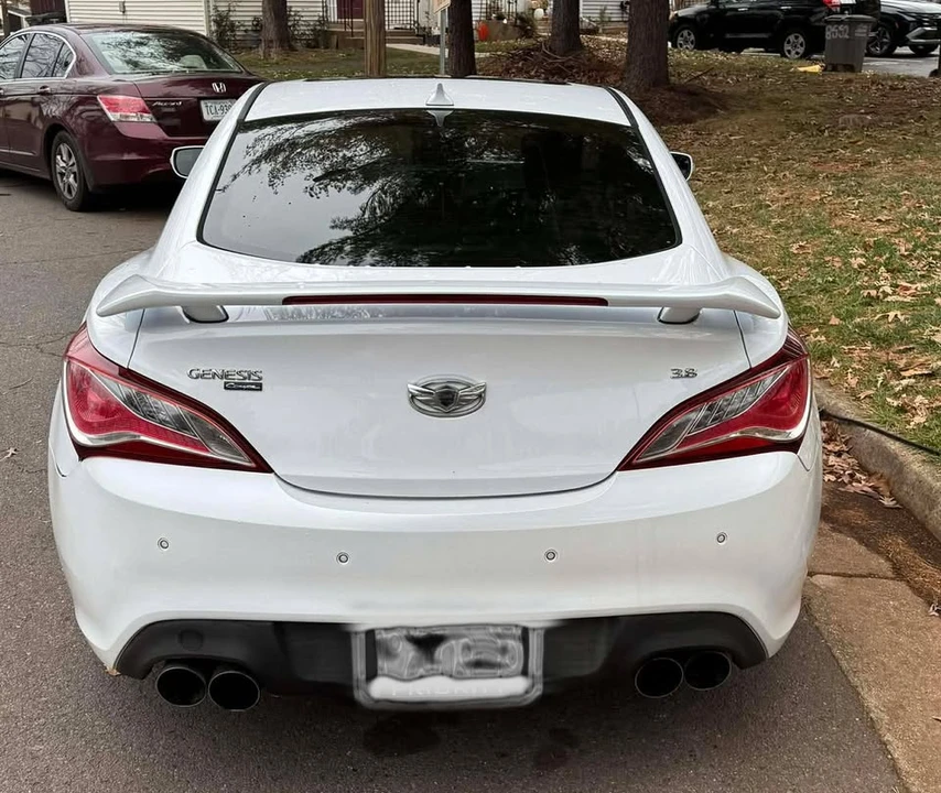 2014 Hyundai Genesis - Image 3 of 6