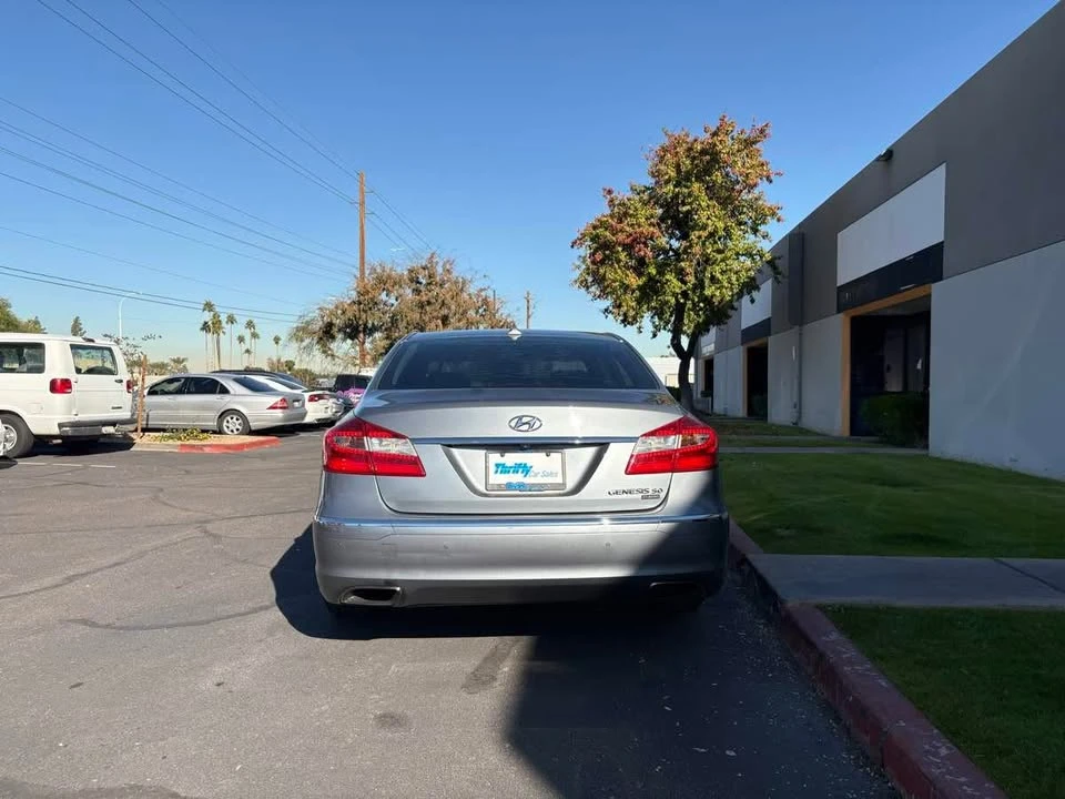2014 Hyundai Genesis - Image 4 of 19