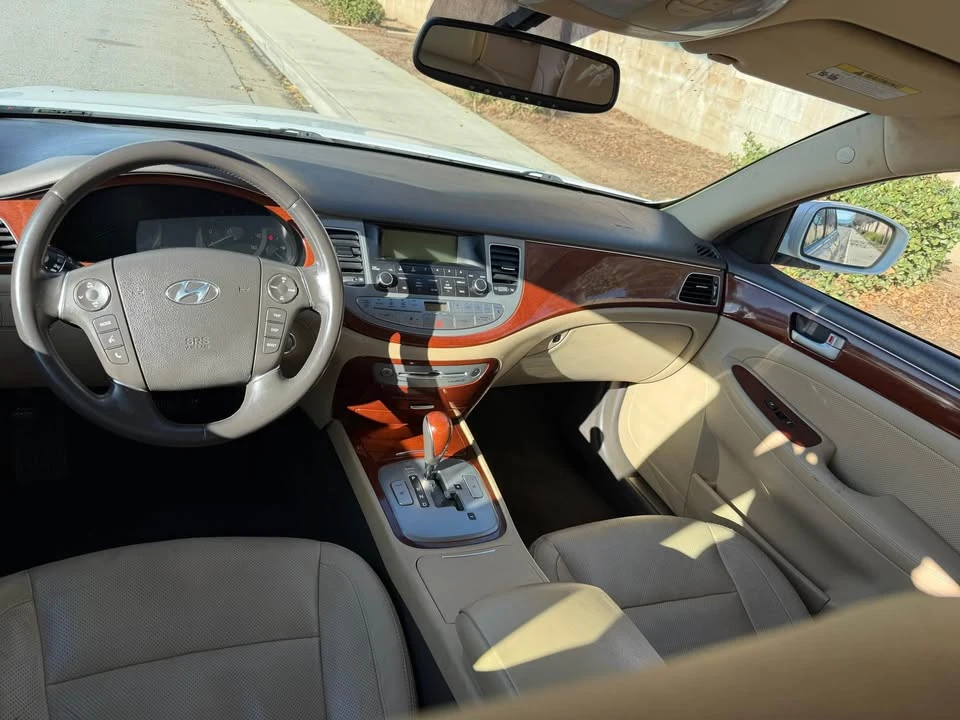 2014 Hyundai Genesis - Image 3 of 7