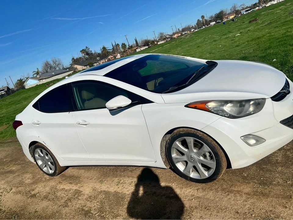 2014 Hyundai Genesis - Image 5 of 13