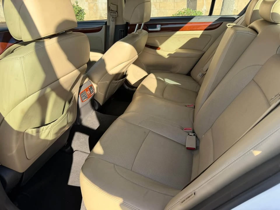 2014 Hyundai Genesis - Image 4 of 6
