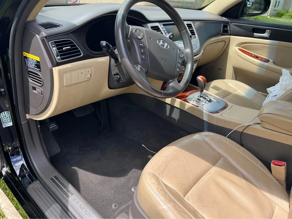 2014 Hyundai Genesis - Image 4 of 6
