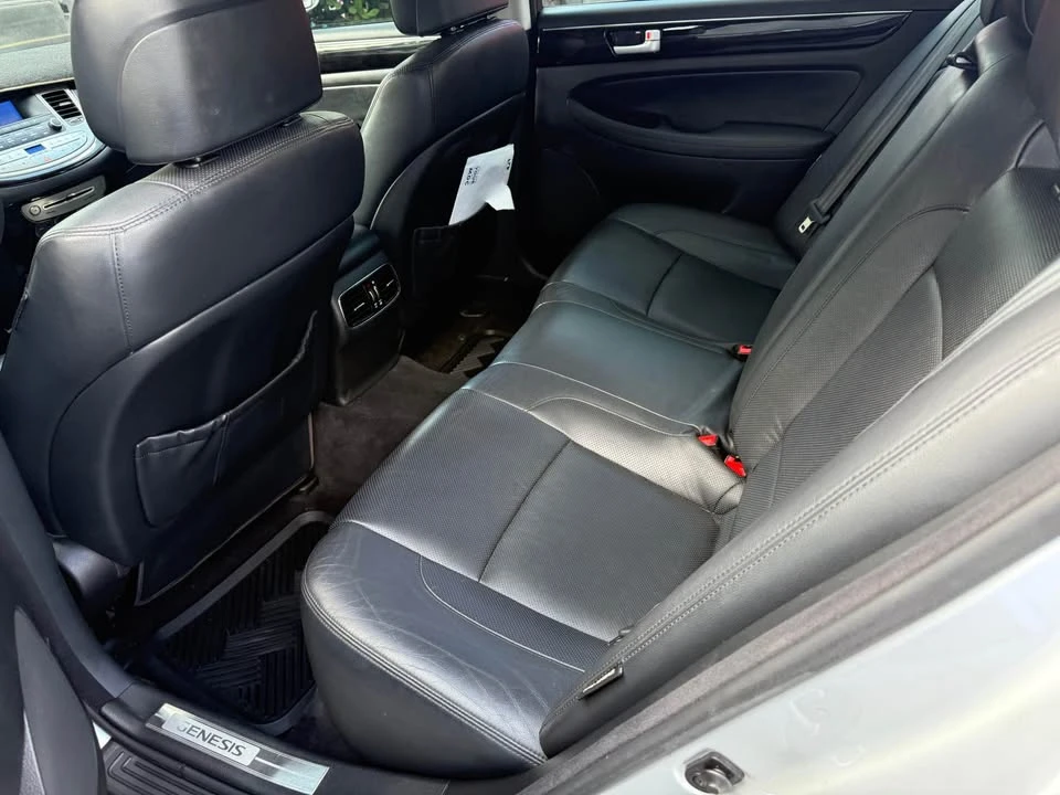 2014 Hyundai Genesis - Image 3 of 4