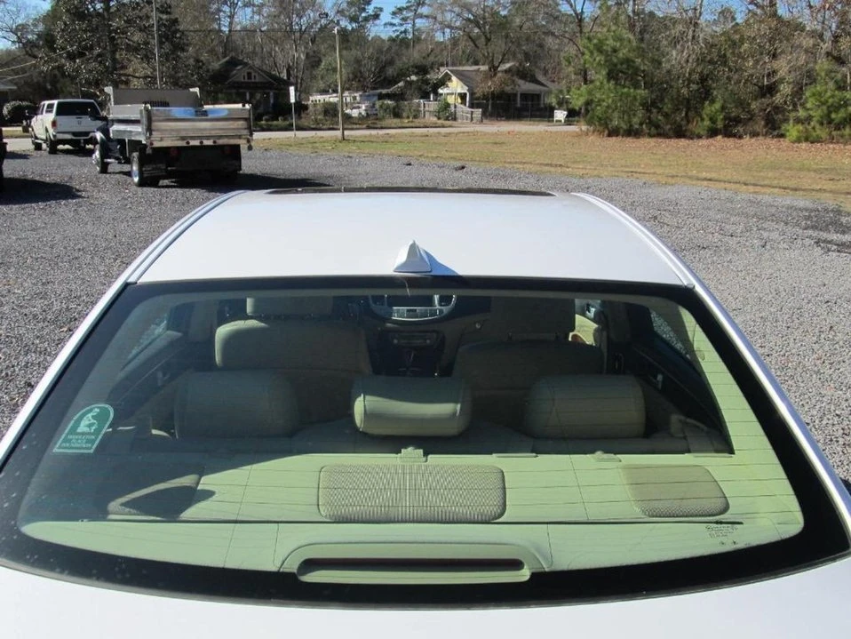 2014 Hyundai Genesis - Image 15 of 20