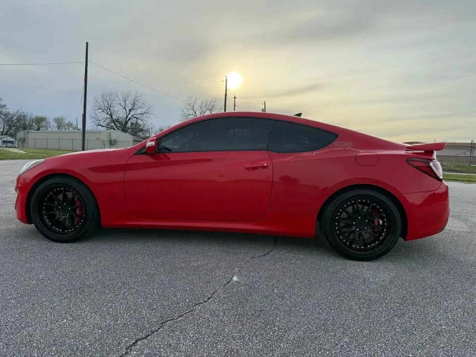 2014 Hyundai Genesis - Image 7 of 15