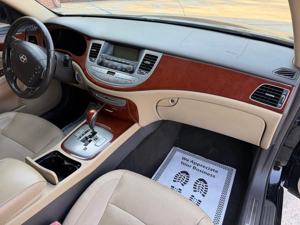 2014 Hyundai Genesis - Image 6 of 11